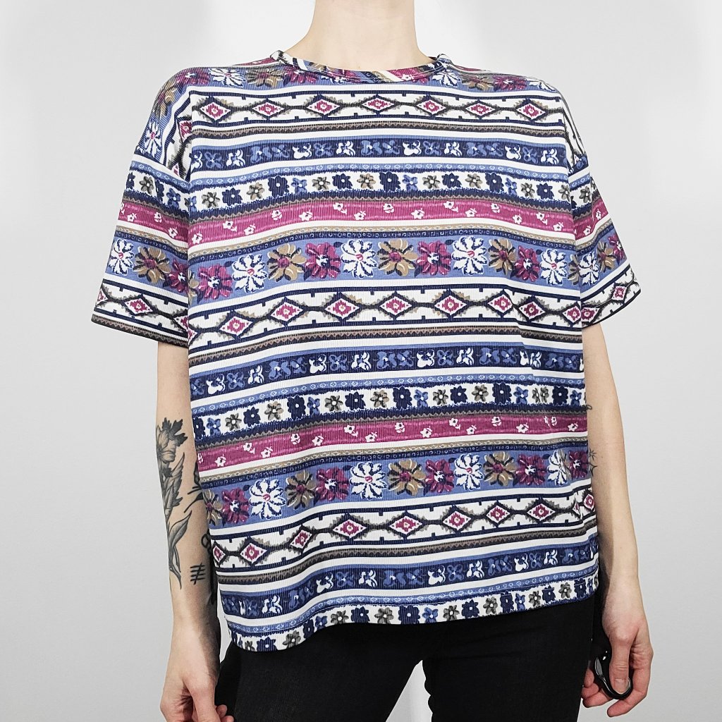90s Ribbed Patterned Tee